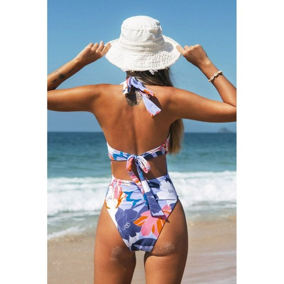 Cupshe Deep Ocean Twist Blue Coral Floral Tummy Control One Piece Swimsuit - Picture 2 of 3
